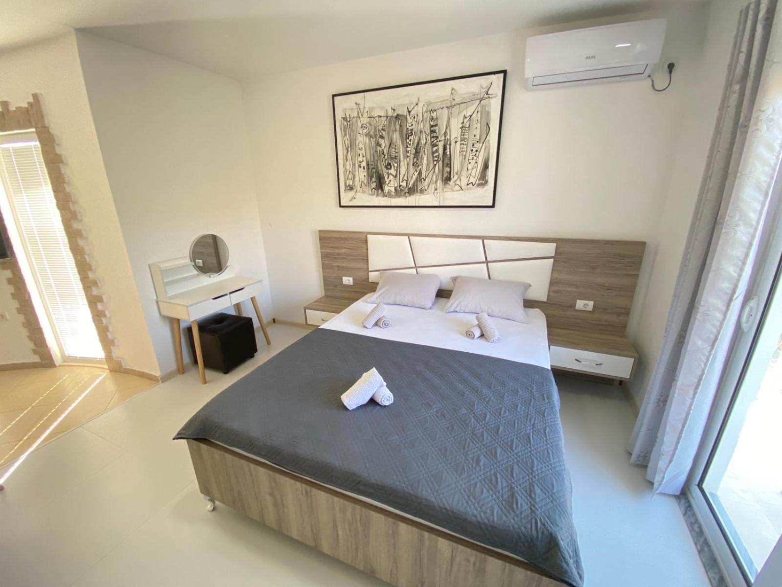 Gjinaj Apartments Ούλτσιν Εξωτερικό φωτογραφία