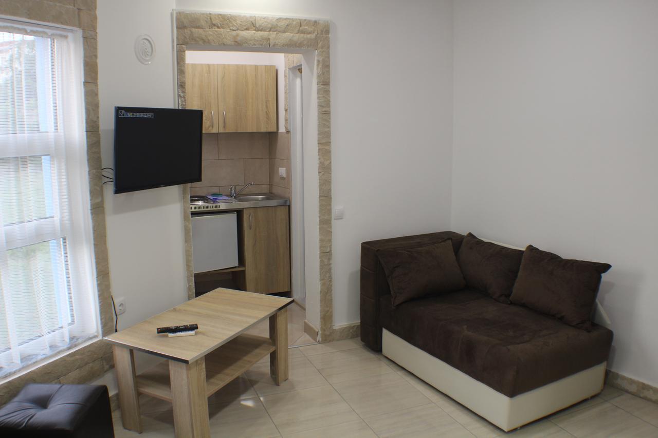 Gjinaj Apartments Ούλτσιν Εξωτερικό φωτογραφία